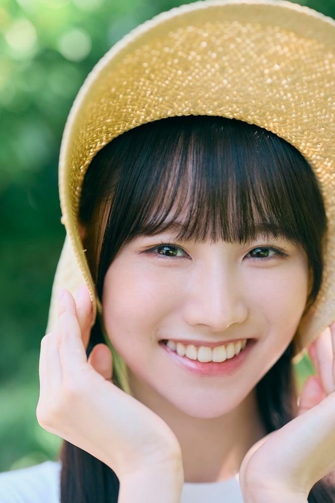 日向坂46 撮りおろしグラビア「五期生のぽかぽか写真館」高井俐